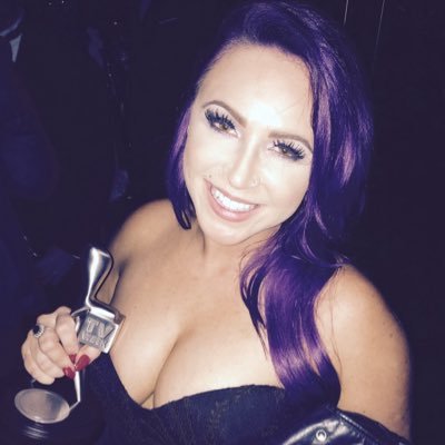 Profile Picture of Whitney And Andy (@WhitneyAndAndy) on Twitter