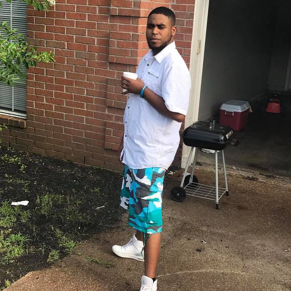 Profile Picture of David Byars (@baybay2836) on Poshmark