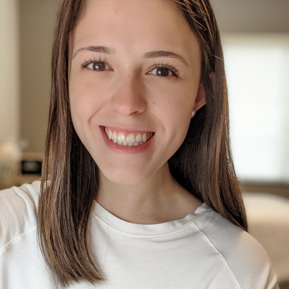 Profile Picture of Kristin Hormann (@khormann99) on Poshmark