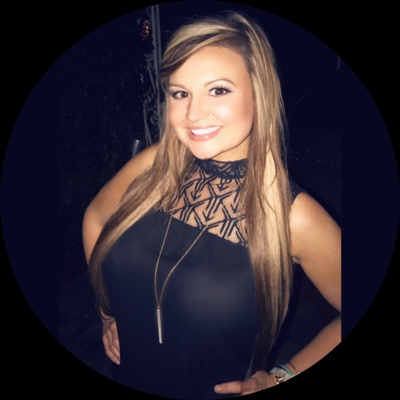 Profile Picture of Morgan Holnaider (@mhogan86) on Poshmark