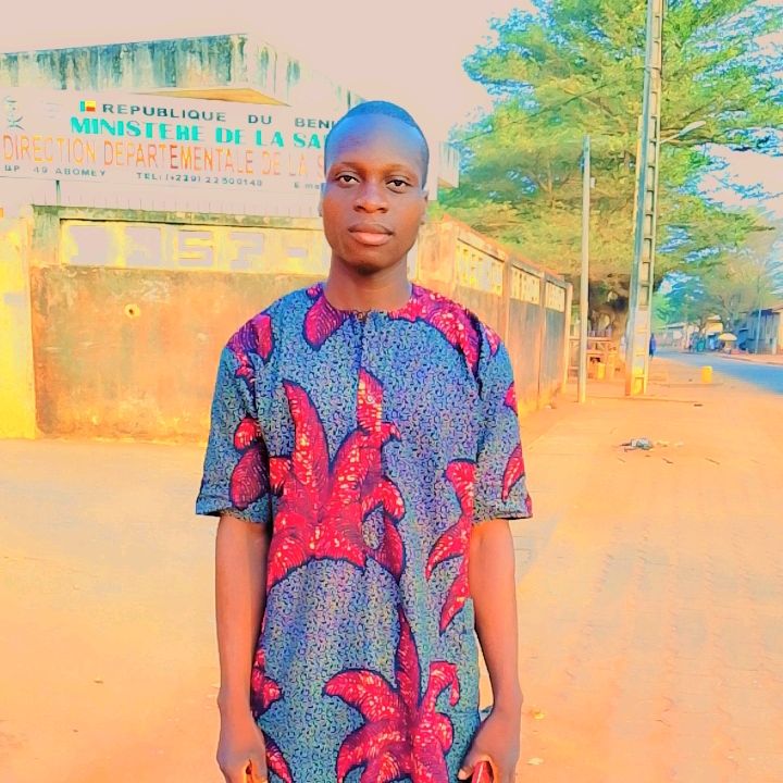 Profile Picture of balloconstant7 (@balloconstant7) on Tiktok