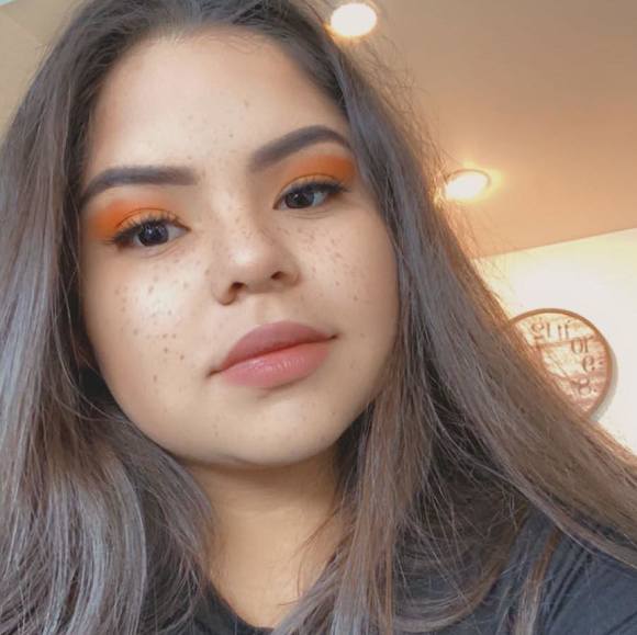 Profile Picture of Itzel Itzel (@i_itzel) on Poshmark
