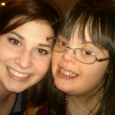 Profile Picture of Emma Daniels (@emmardaniels) on Twitter