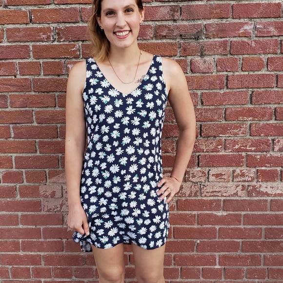 Profile Picture of Karla Schleusner (@karlaschleusner) on Poshmark