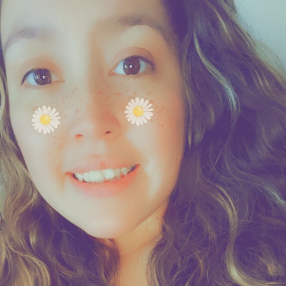 Profile Picture of Sierra Sagataw (@sagataw18554) on Poshmark