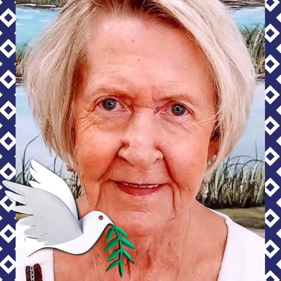 Profile Picture of Margaret Cameron (@margaret741) on Poshmark