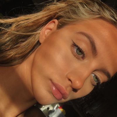 Profile Picture of Erin Bloomer (@erinbloomerr) on Twitter