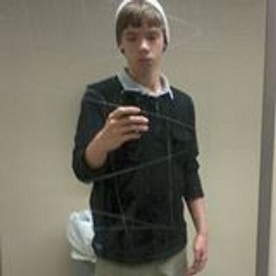 Profile Picture of Barry Allen Cornell (@BlueBurryNerd) on Twitter