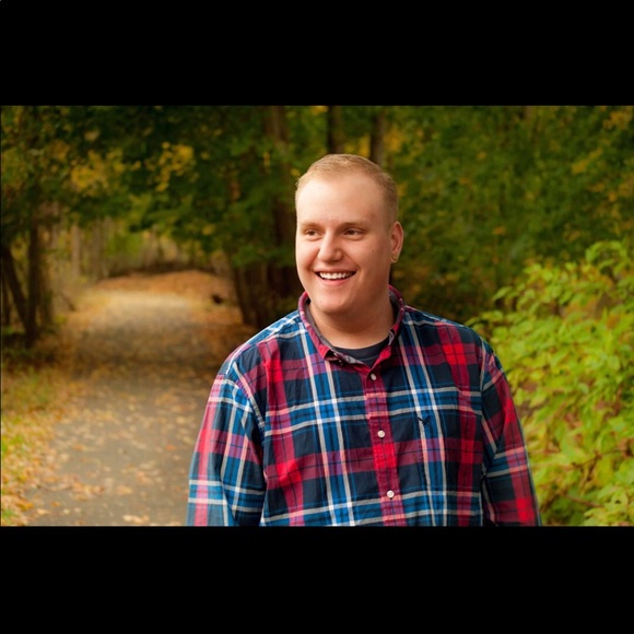 Profile Picture of Matthew Baney (@matthewbaney) on Poshmark