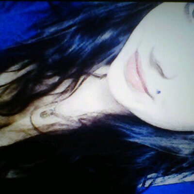 Profile Picture of Carly Steele (@carlysteele7) on Twitter