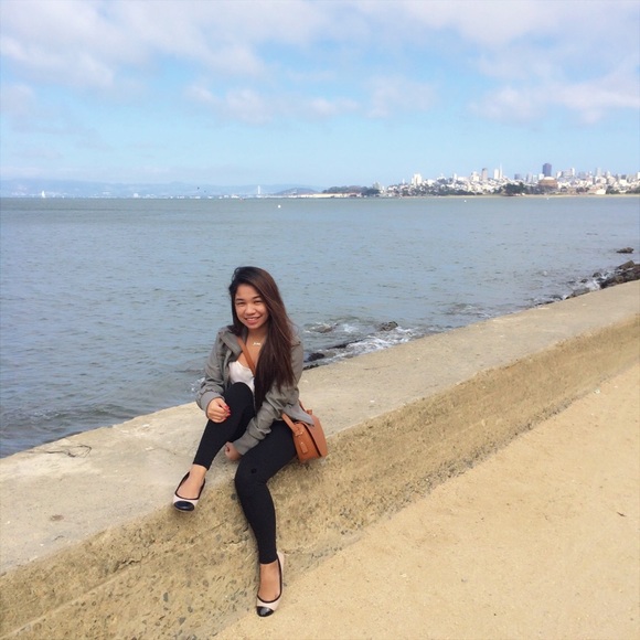 Audrey Tabanas - Poshmark Profile Picture of Audrey Tabanas (@audreytbns) on Poshmark