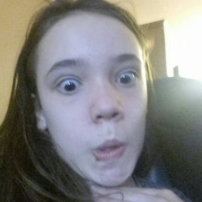 Profile Picture of Amelia Barlow (@funworldamelia) on Twitter