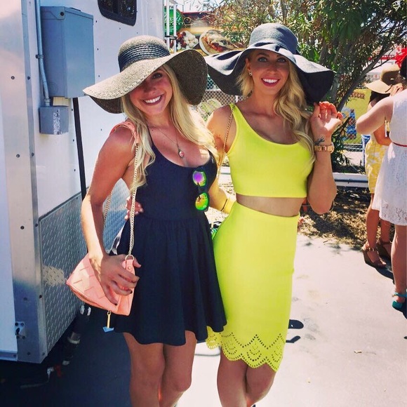 Profile Picture of Justine Colton (@justinedm87) on Poshmark