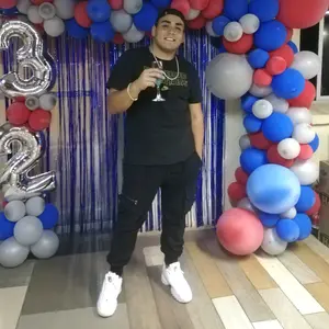 Profile Picture of Christian Burgos (@@christianburgos11) on Tiktok