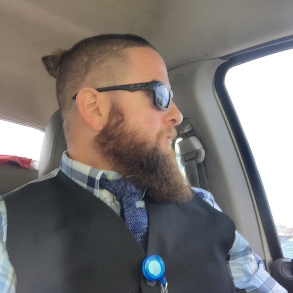 Profile Picture of Patrick Alvarado (@peedubb1976) on Poshmark