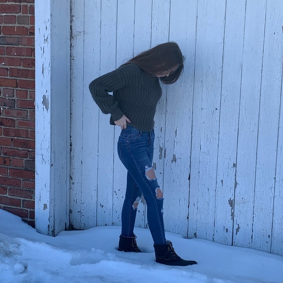 Profile Picture of Rilee Talty (@rileetalty) on Poshmark
