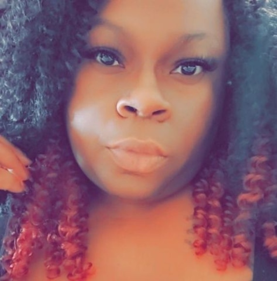 Profile Picture of Reese Boyd (@blaqbeauti27) on Poshmark