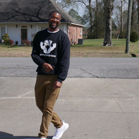 Profile Picture of Robert Henderson (@roberthender250) on Poshmark