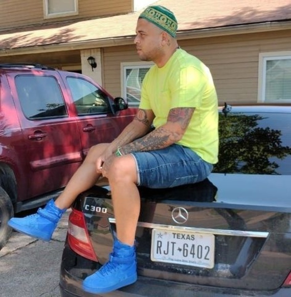 Profile Picture of Mario sergio Stewart (@maybe1111) on Poshmark