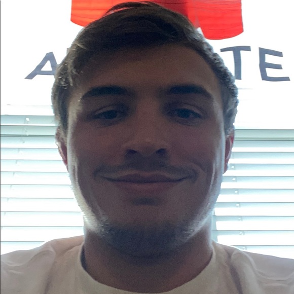 Profile Picture of Travis Thorpe (@thorpetrav5) on Poshmark