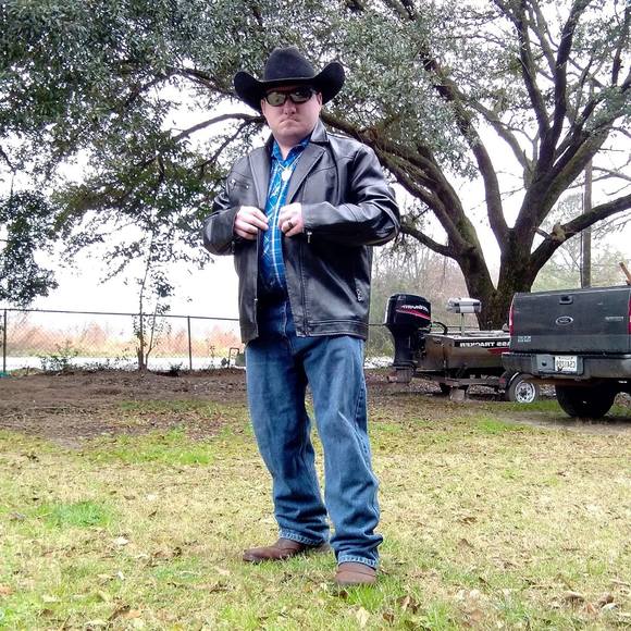 Profile Picture of Christopher Browning (@christopherb305) on Poshmark