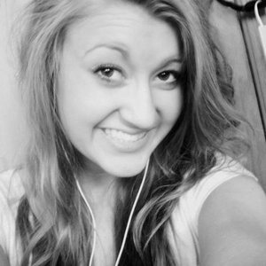 Profile Picture of Abby Lindemann (@xo_cr_girl_xo) on Myspace