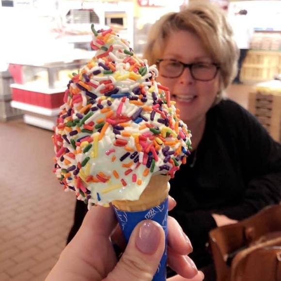 Profile Picture of Mary lou Rychling (@rych59) on Poshmark