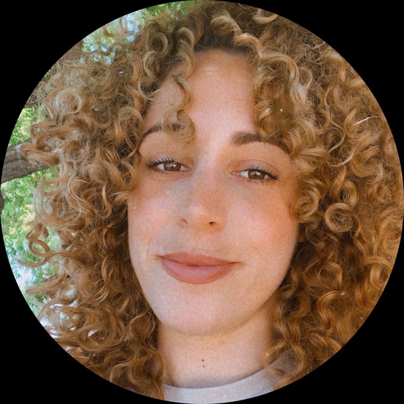 Profile Picture of Rachel Duvivier (@raduvivier) on Poshmark