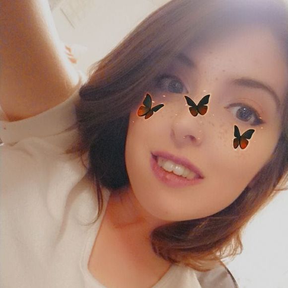 Profile Picture of Cagney Bonnell (@cagney408) on Poshmark