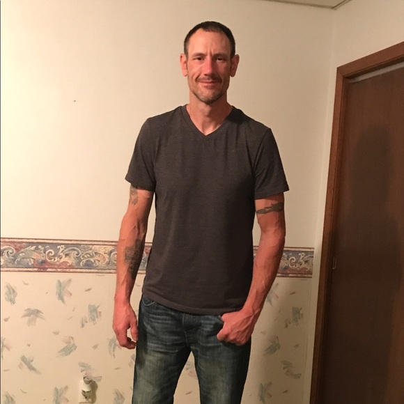 Profile Picture of Keene Dunham (@kenod) on Poshmark