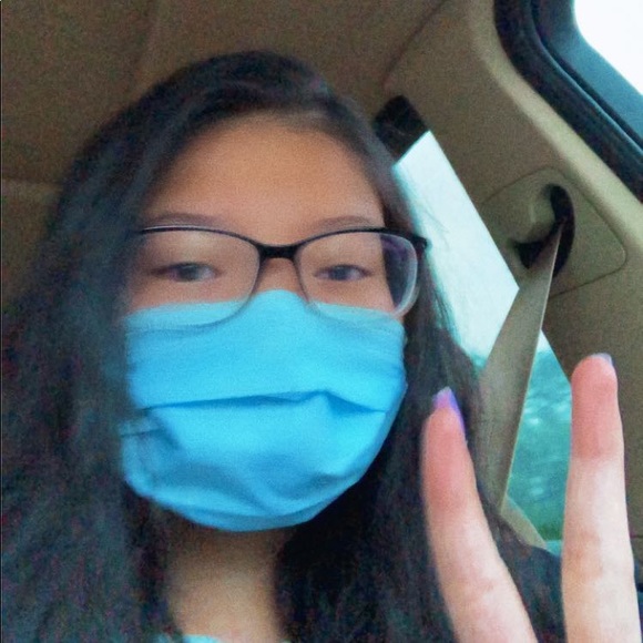 Profile Picture of Avada Keomanyvong (@avadakeo) on Poshmark