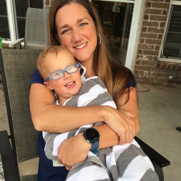 Profile Picture of Carrie Loeber (@carrie_loeber) on Poshmark