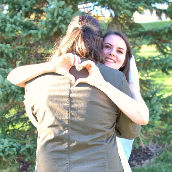 Profile Picture of Gabrielle Limauro (@mrslimauro) on Poshmark