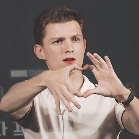 Profile Picture of All the stuff in one Morgan (@morgantheyorkie) on Poshmark