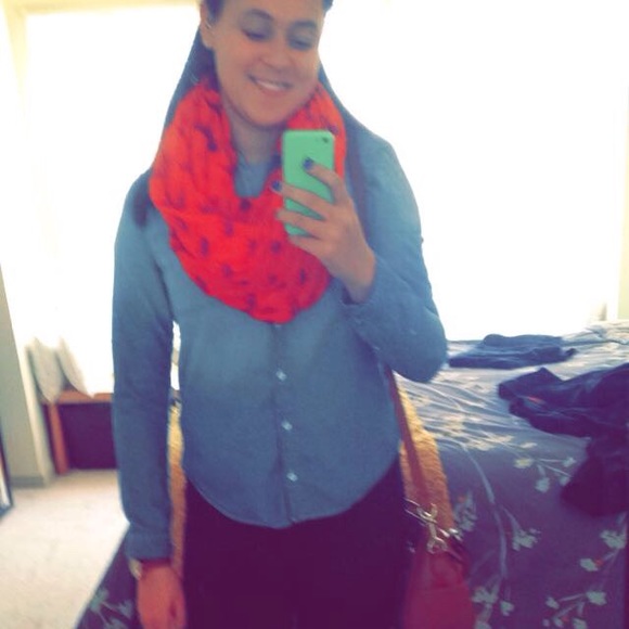 Profile Picture of Bethany Pendleton (@bethanyxxx) on Poshmark