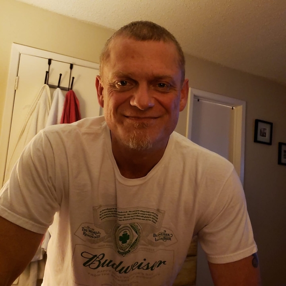 Profile Picture of Michael Beasley (@michaelbeasl941) on Poshmark