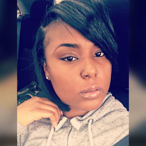 Profile Picture of Paris Crashawn (@cannonparis35) on Poshmark