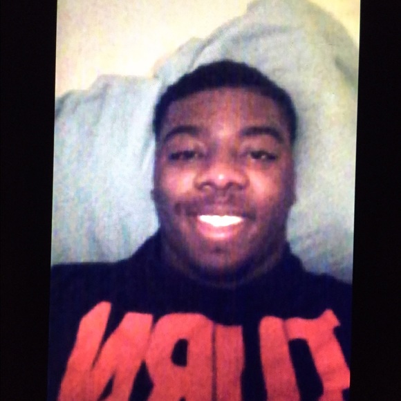 Profile Picture of Johnny Rushing (@johnnyrushing) on Poshmark