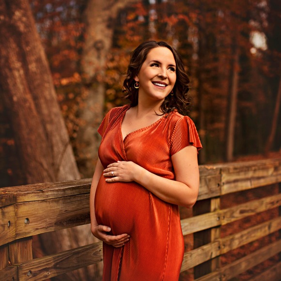 Profile Picture of Kim Osborn (@cincodekimbo) on Poshmark