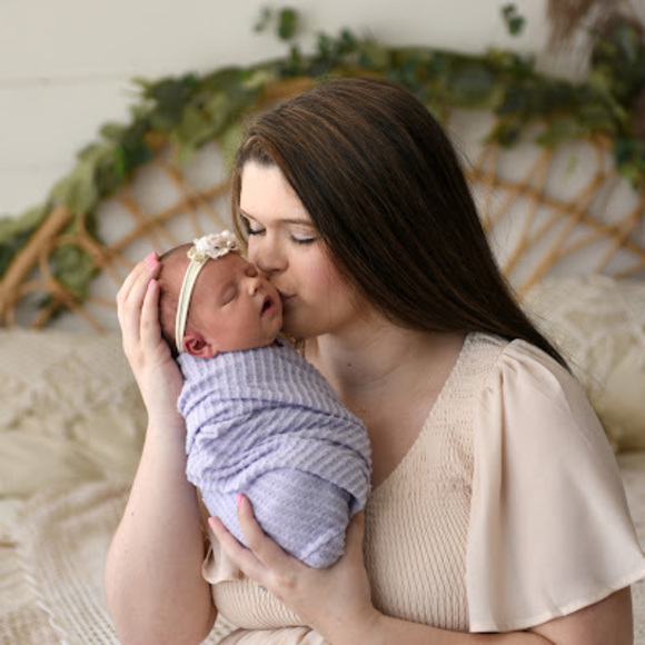 Profile Picture of Kyla Dashnaw (@kmblake27) on Poshmark