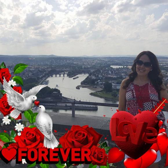 Profile Picture of Michelle Glasser (@michelleglasser) on Poshmark