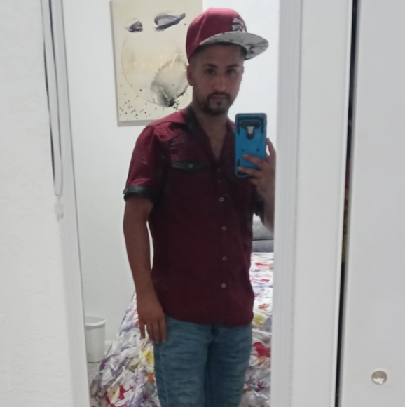 Avram Freyre - Poshmark Profile Picture of Avram Freyre (@avramfreyre) on Poshmark