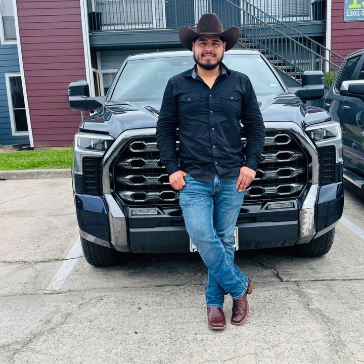 Profile Picture of Mauro Alarcón (@mauroalarcon2) on Tiktok