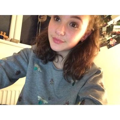 Profile Picture of Beth Salisbury (@beth_salisbury_) on Twitter