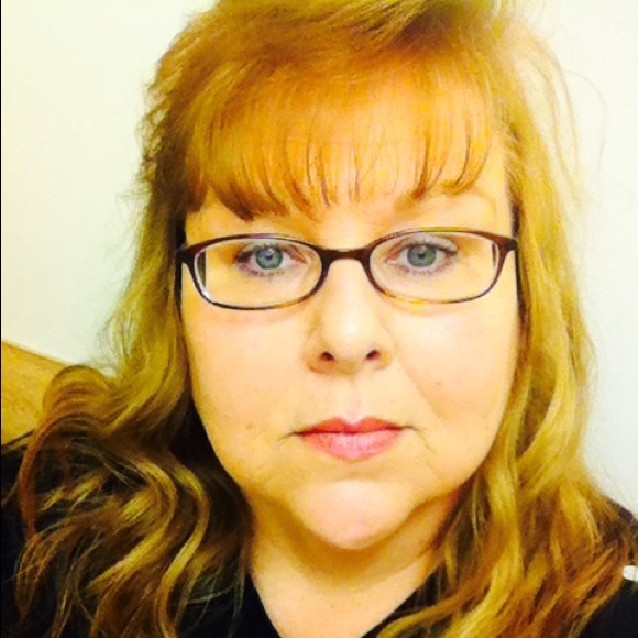 Profile Picture of Ruby Jacobs (@rubyjacobs) on Poshmark