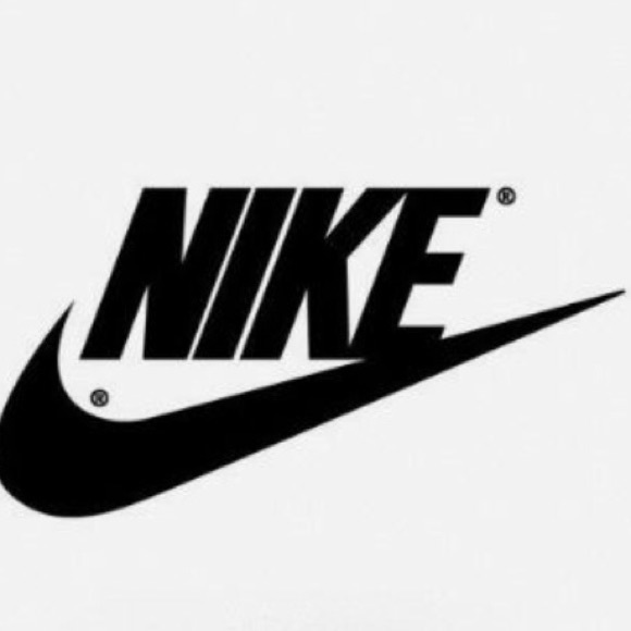 Profile Picture of Avery Baldwin (@avery_baldwin) on Poshmark