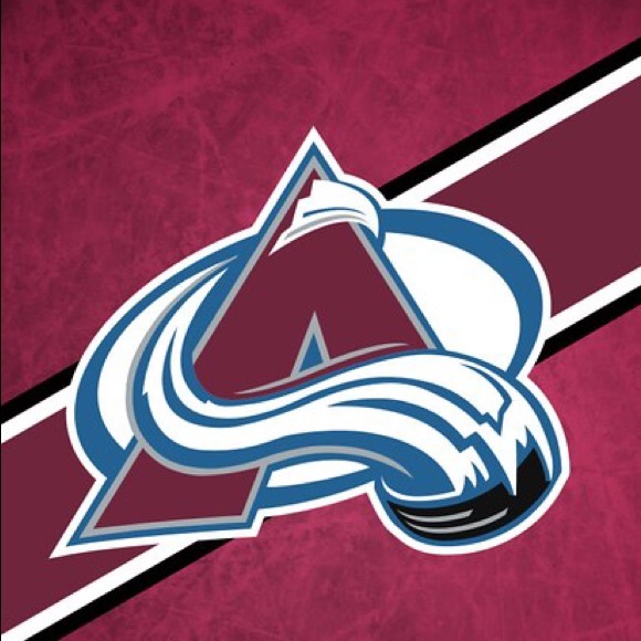 Profile Picture of Jules Queeley (@ottergaming) on Poshmark