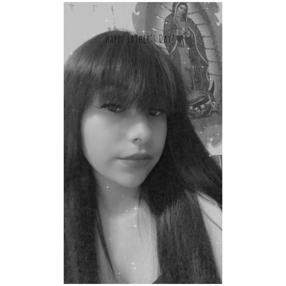 Profile Picture of Griselda Rocio (@griseldarocio23) on Poshmark