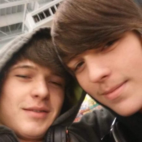 Profile Picture of Christopher Ayers (@chritter1998) on Poshmark