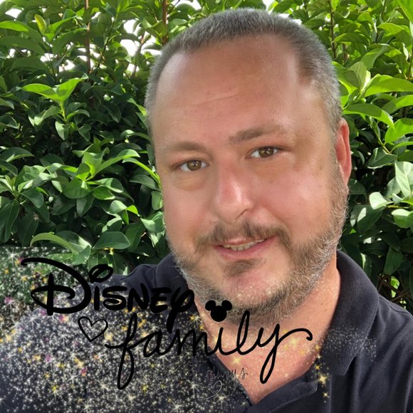 Profile Picture of Charles Cantrell (@charlescantrell) on Poshmark